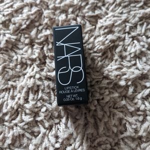 Nars lipstick sample